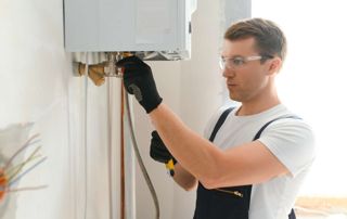 réparation d'une chaudière murale